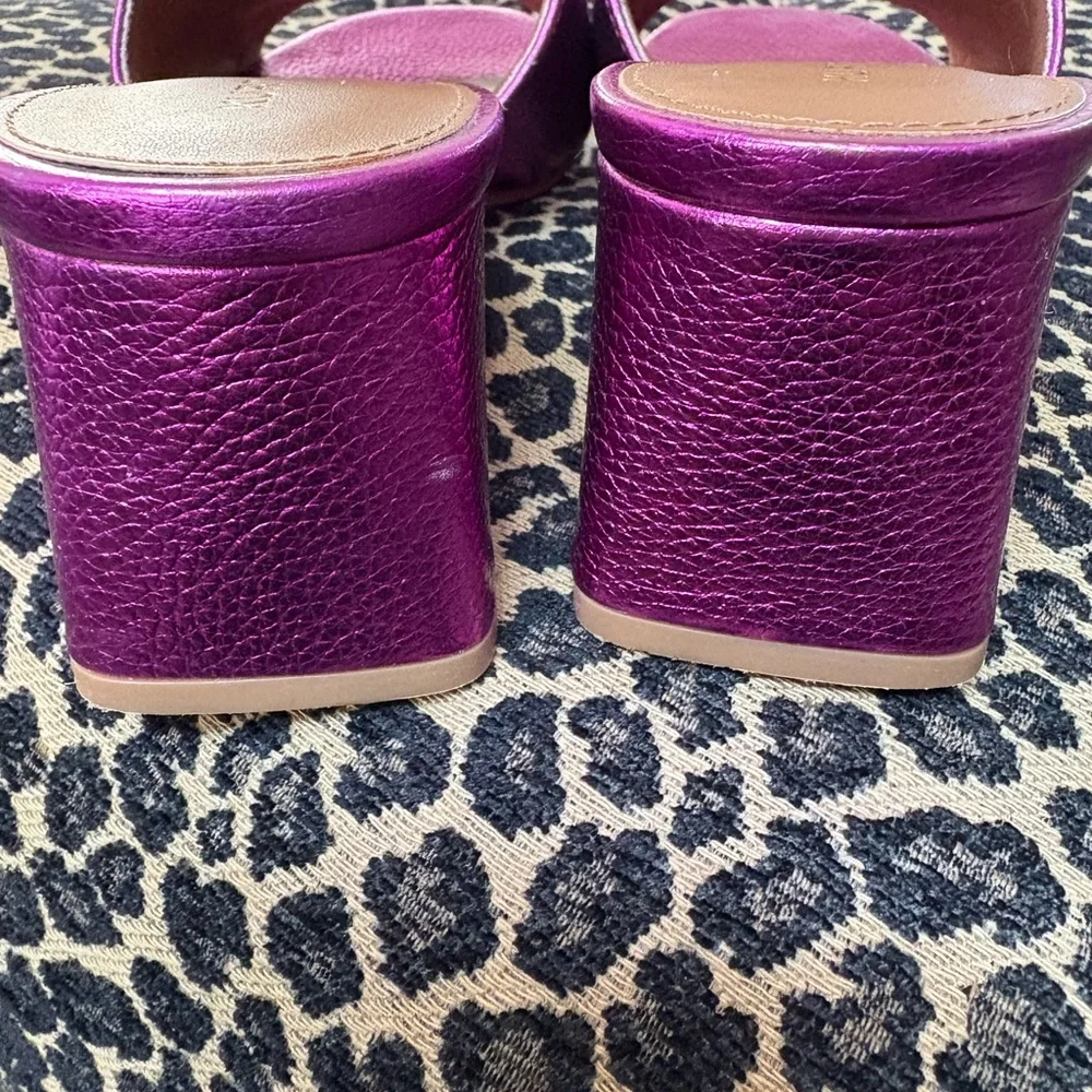 Kurt Geiger London Olive Embellished
Eye Block Heel Slide Sandals 8.5 Fuchsia - Picture 6 of 8